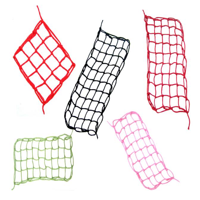Class teaches square-mesh netting.